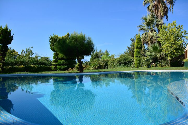 Pool 79 of 135