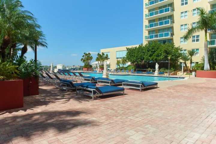Hotel Pool