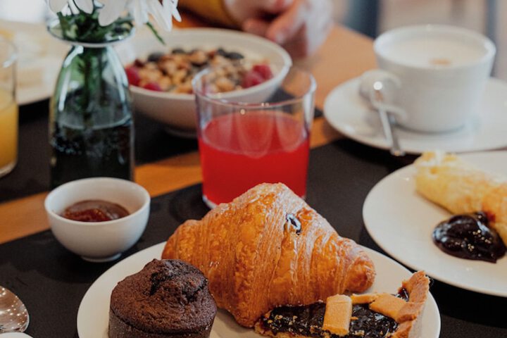 Breakfast/Coffee Service 51 of 57