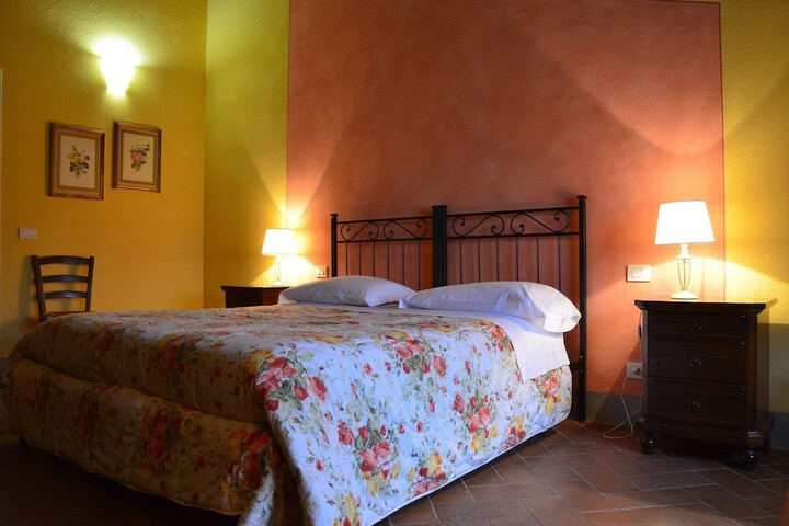 Room 4 of 50