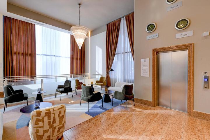 Hotel Interior 5 of 89