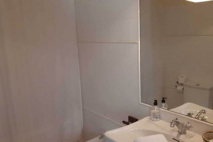 Room 19 of 28