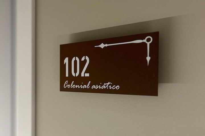 Room 11 of 71
