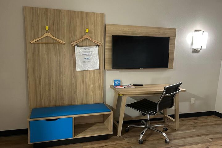 Room 14 of 29