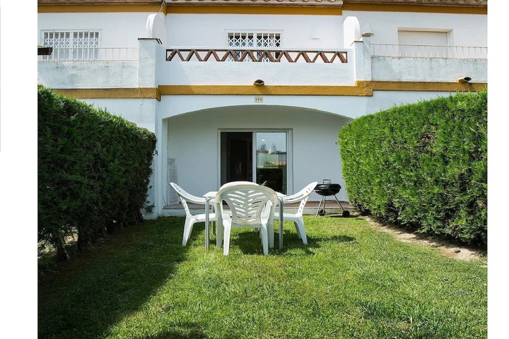 House for 4 People With 3 Community Pools Near the Beach