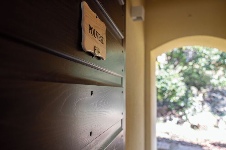 Room 111 of 207