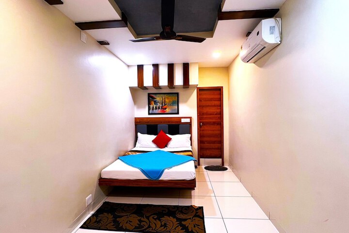 Room 21 of 35