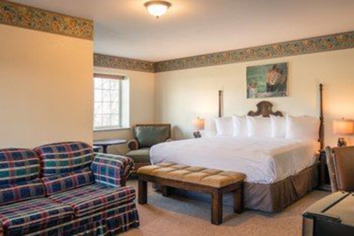 Room 15 of 25
