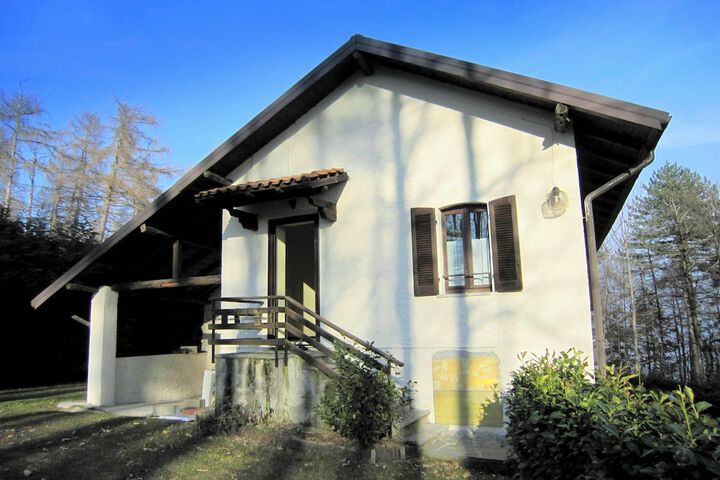 Farmhouse in Verbania With Mountain Views in Verbania