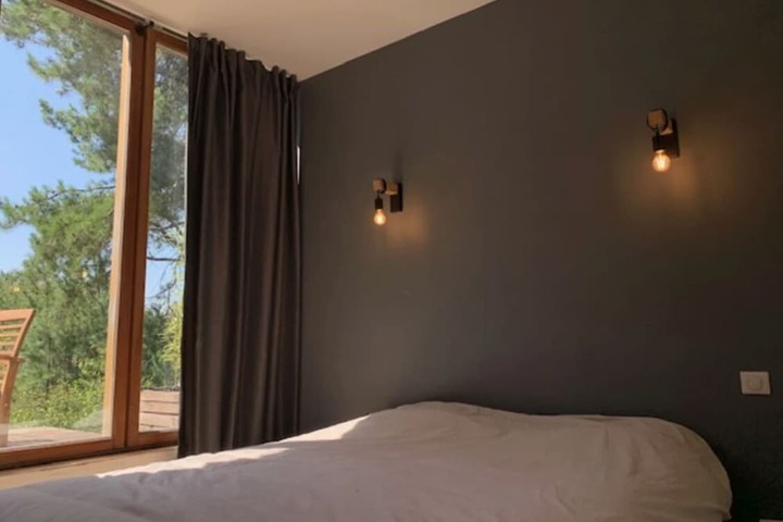 Room 16 of 59
