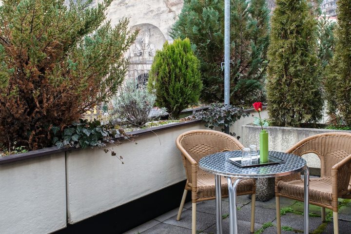 Terrace/Patio 21 of 49