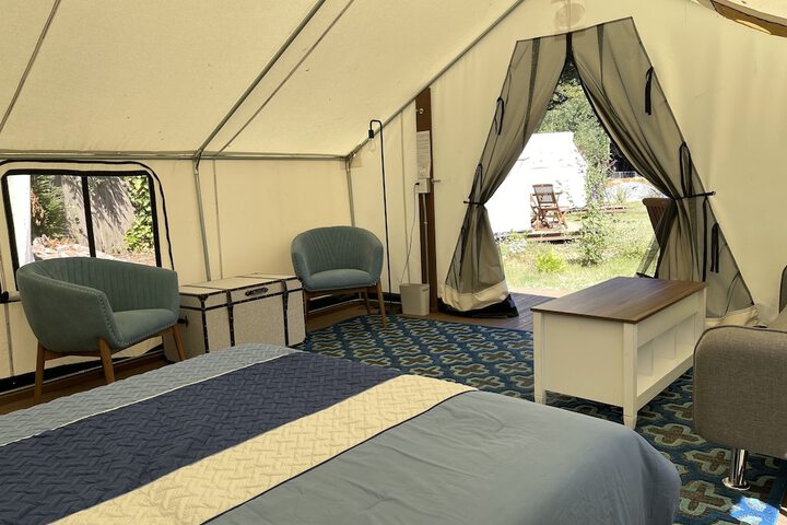 Luxury Tent 1 Queen Bed (1 of 7)
