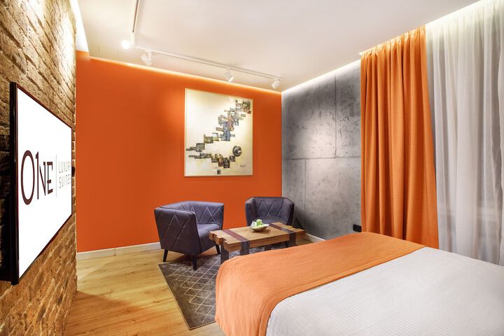 Room 19 of 74
