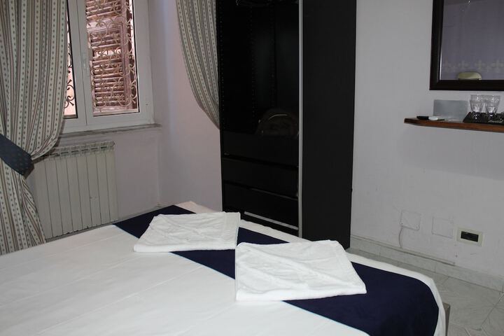 Room 46 of 83