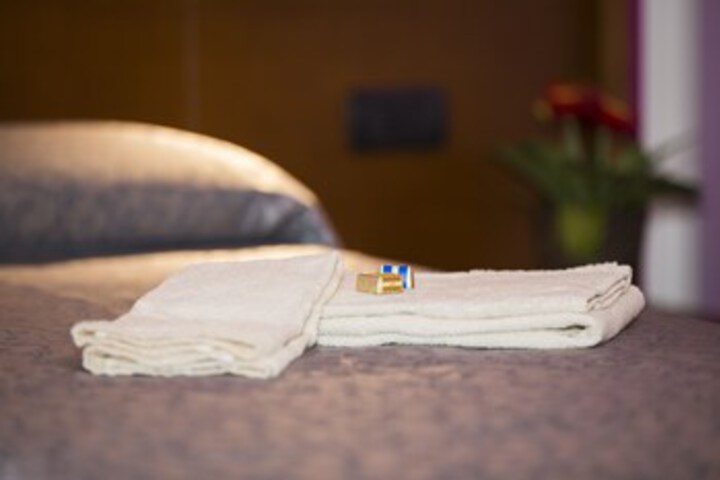 Room 20 of 37