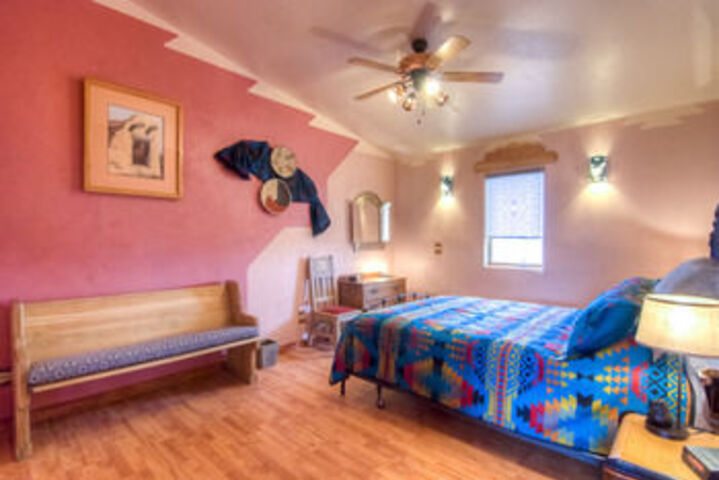 Room 8 of 22