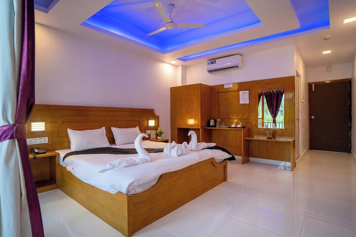 Room 6 of 43
