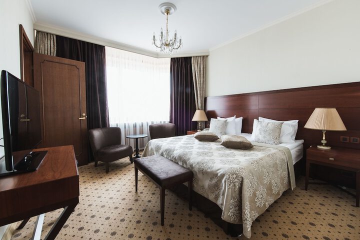 Room 7 of 113