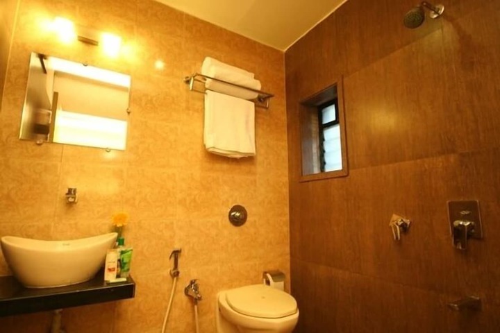 Room 7 of 15