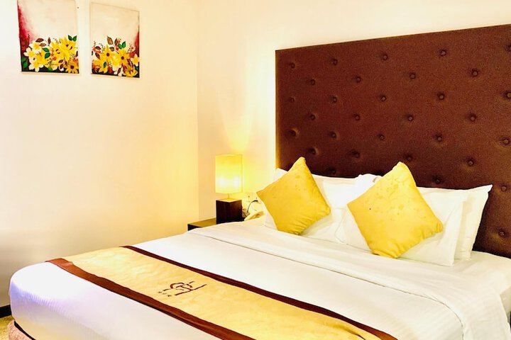 Room 11 of 29