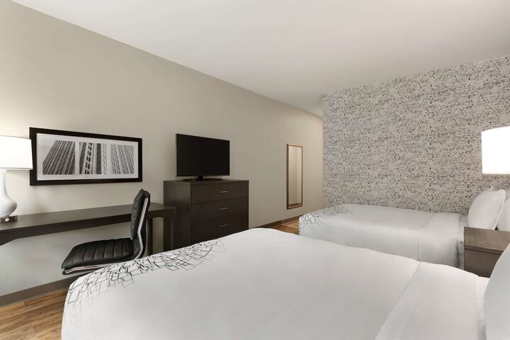 2 Queen Beds (6 of 22)