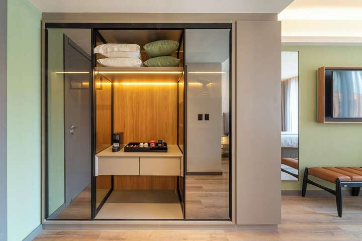 Room 17 of 55