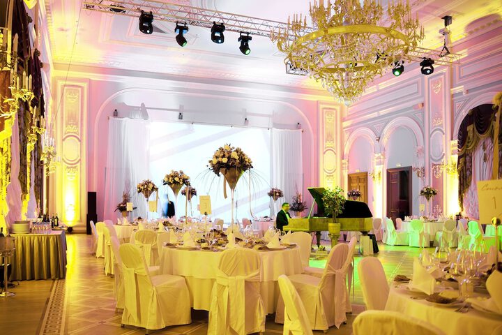 Ballroom/Hall 115 of 137