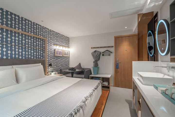 Room 21 of 60
