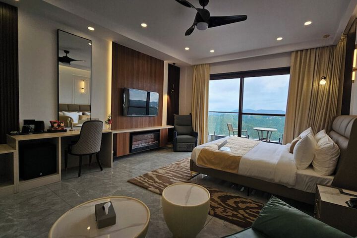 Room 21 of 55