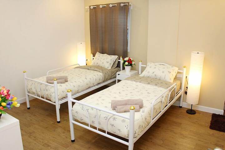 Room 9 of 43