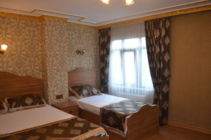 Room 6 of 31