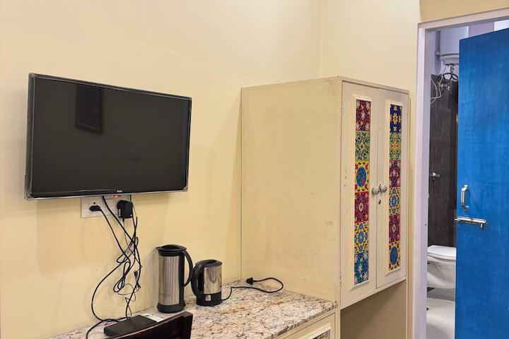 Room 11 of 62