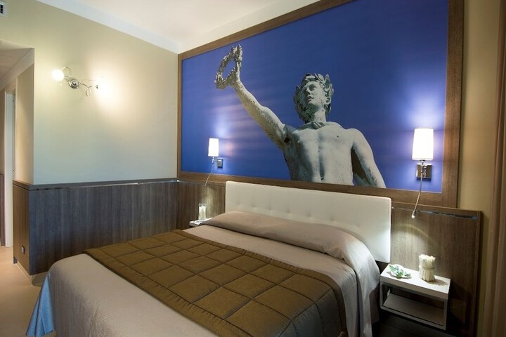 Room 12 of 51