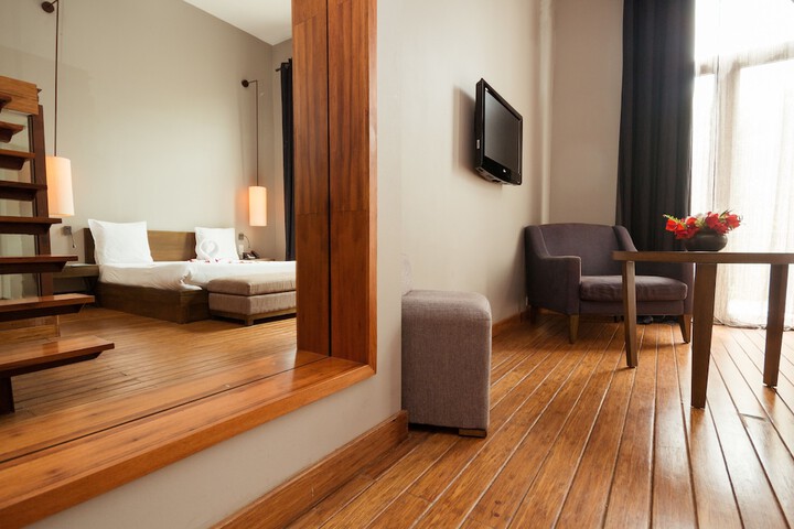 Room 10 of 61