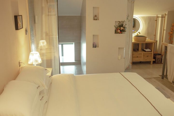 Room 9 of 131