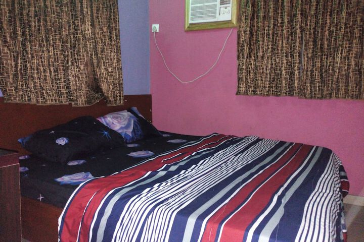 Room 5 of 14