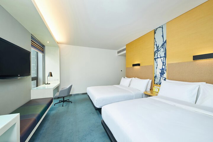 Room 9 of 27