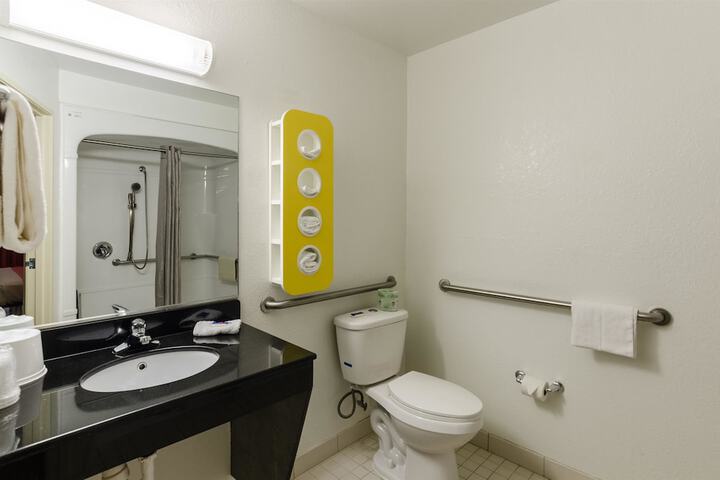 Bathroom amenities