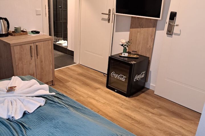 Room 71 of 131