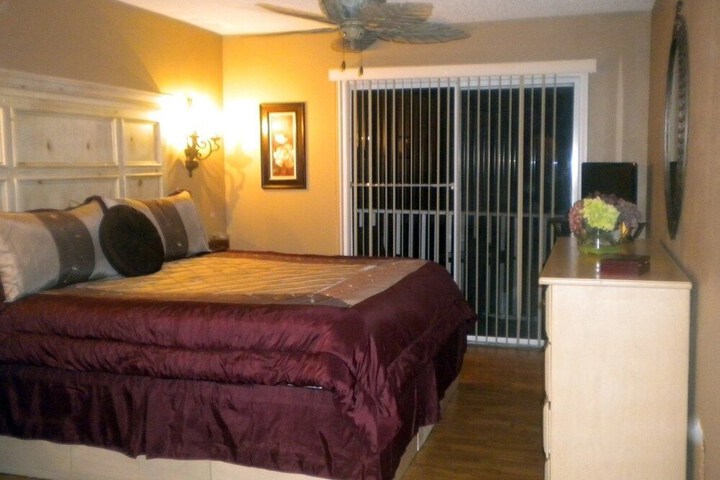 Room 6 of 29