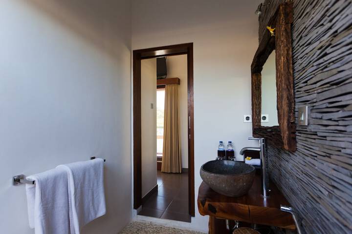 Room 45 of 113