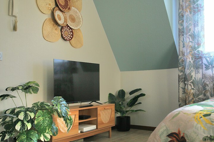Room 10 of 23