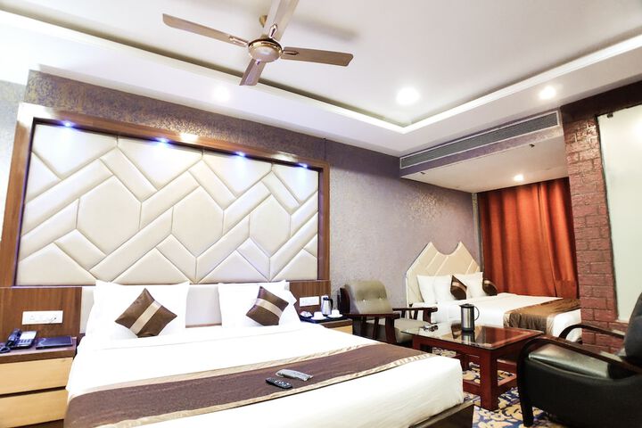 Room 18 of 43