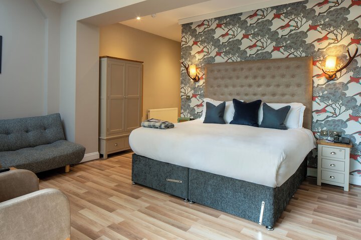 Room 32 of 63