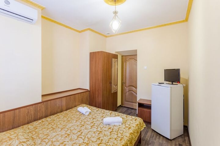 Room 4 of 45