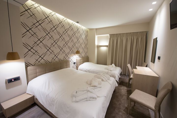 Room 7 of 22