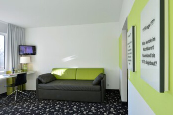 Room 44 of 71