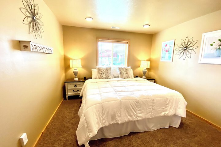 Lounge 222 of 426