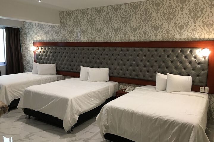 Room 3 of 23
