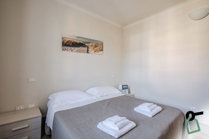 Room 10 of 57